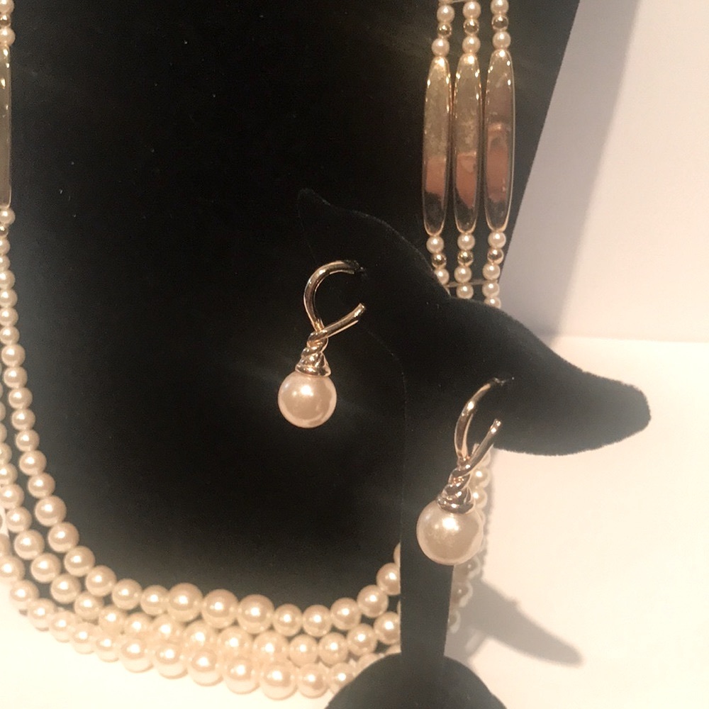 Vintage long 3-strand faux pearl & gold necklace and earrings set